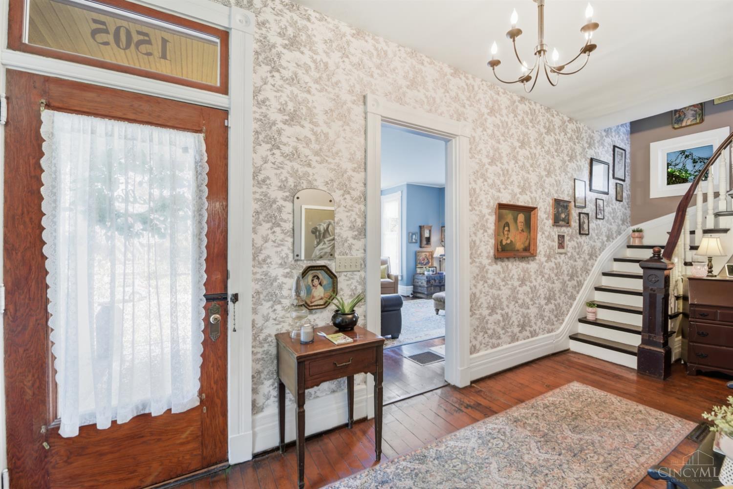 1505 Aster Place Property Photo 7