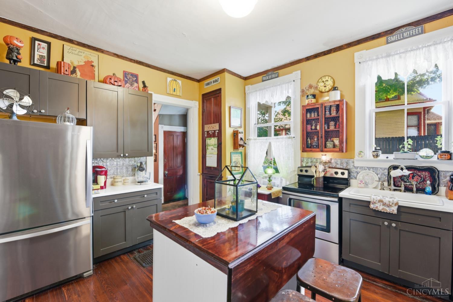 1505 Aster Place Property Photo 16