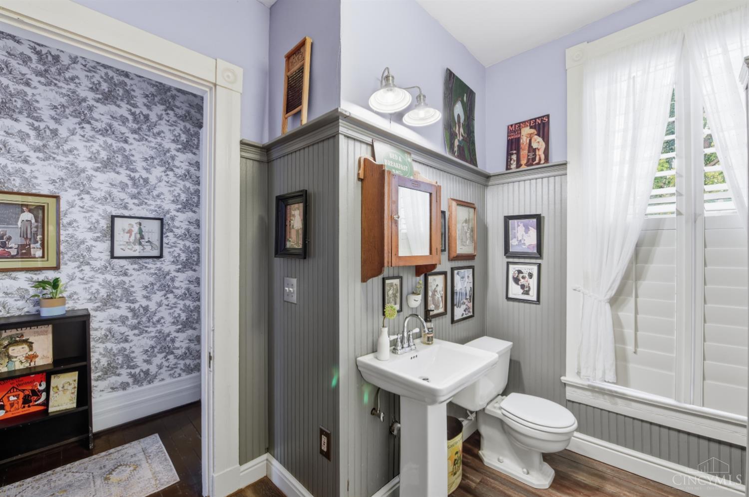 1505 Aster Place Property Photo 36