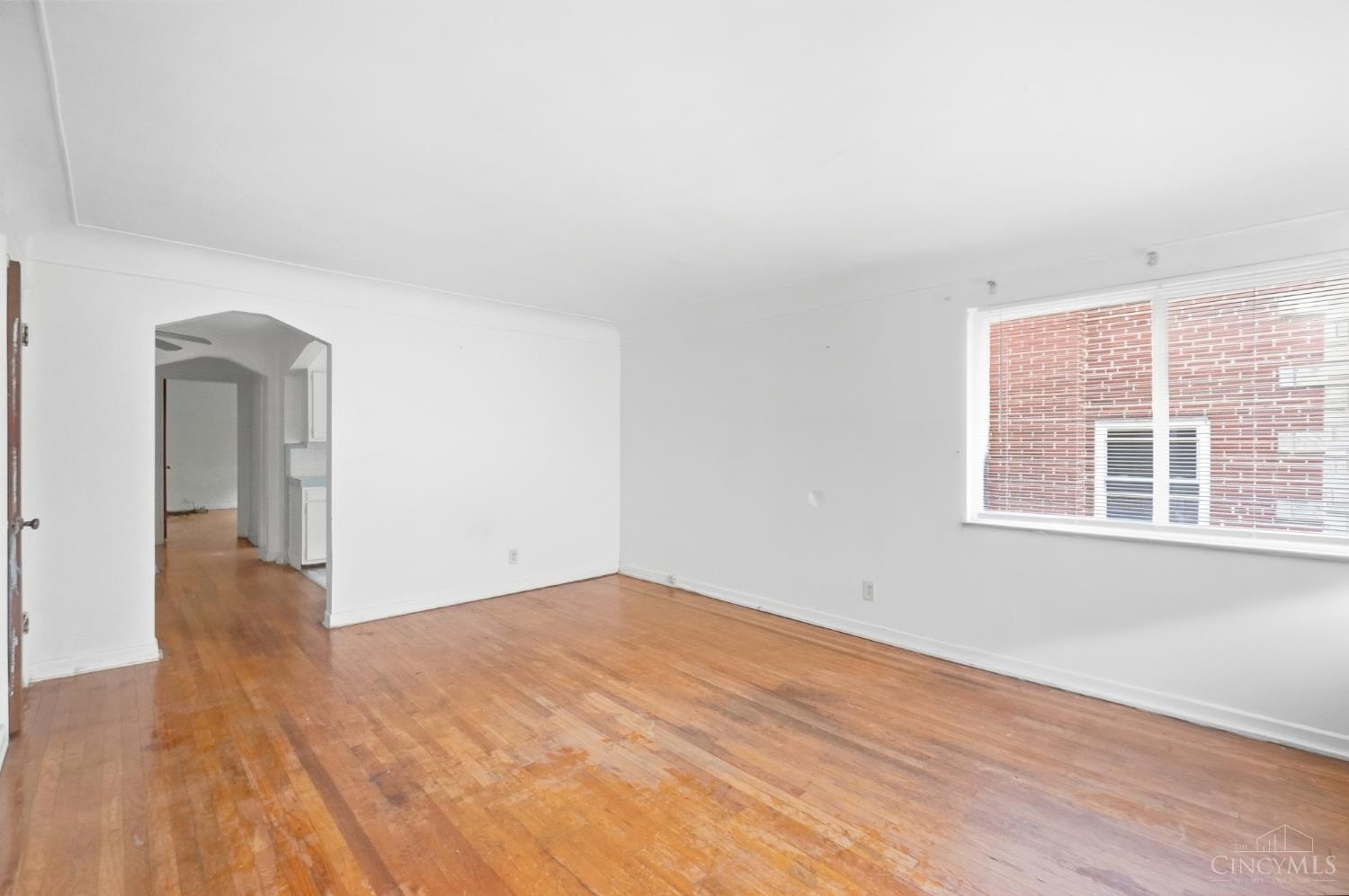 7131 Eastlawn Drive Property Photo 5