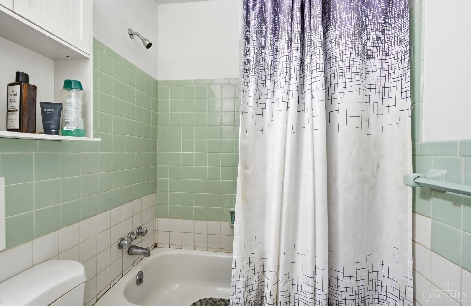 866 Crowden Drive Property Photo 13