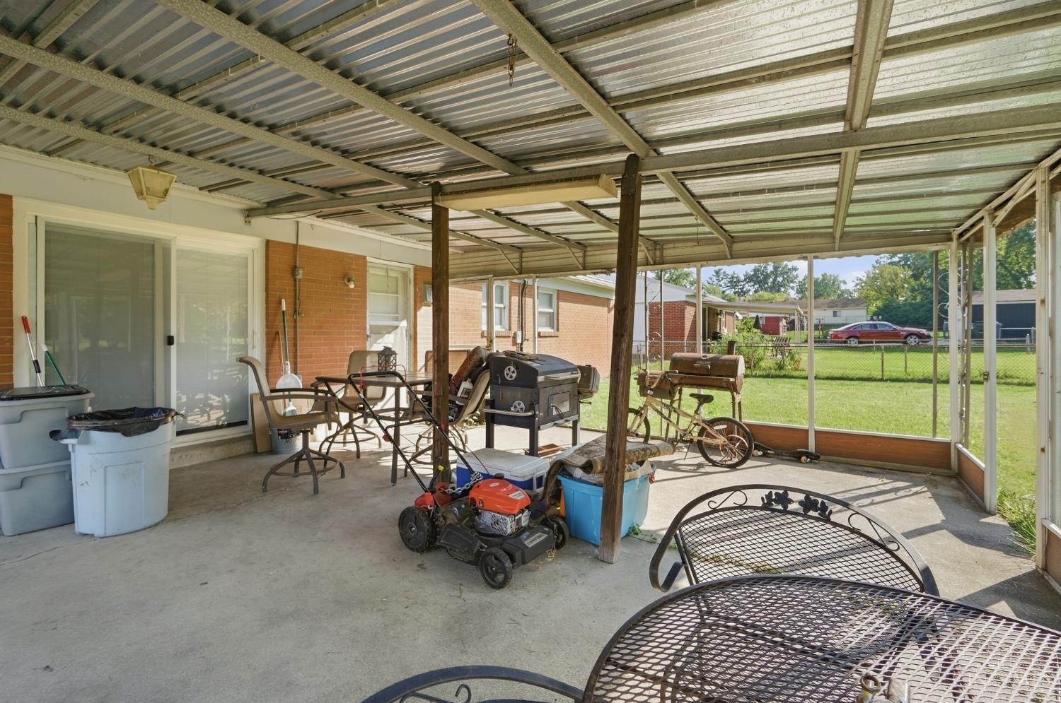 866 Crowden Drive Property Photo 20