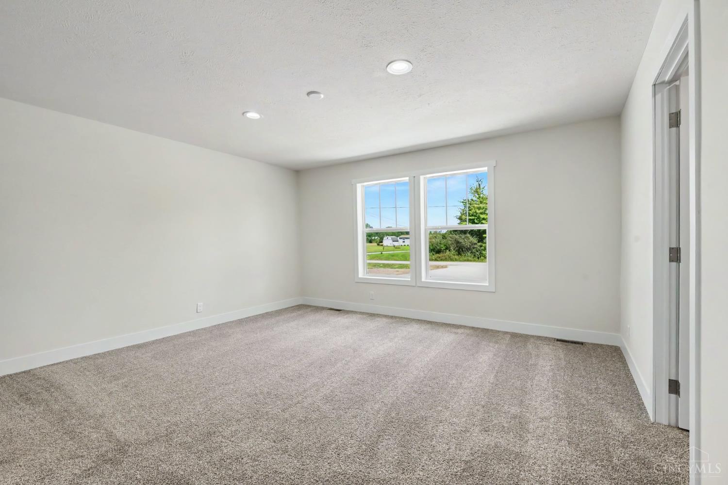 1724 Commissioners Way Property Photo 18