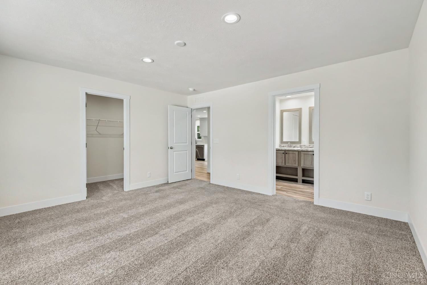 1724 Commissioners Way Property Photo 19