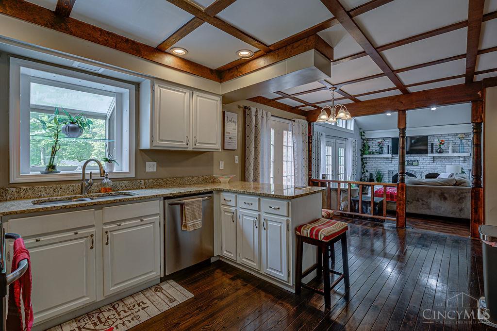 7885 Oak Leaf Circle Property Photo 9