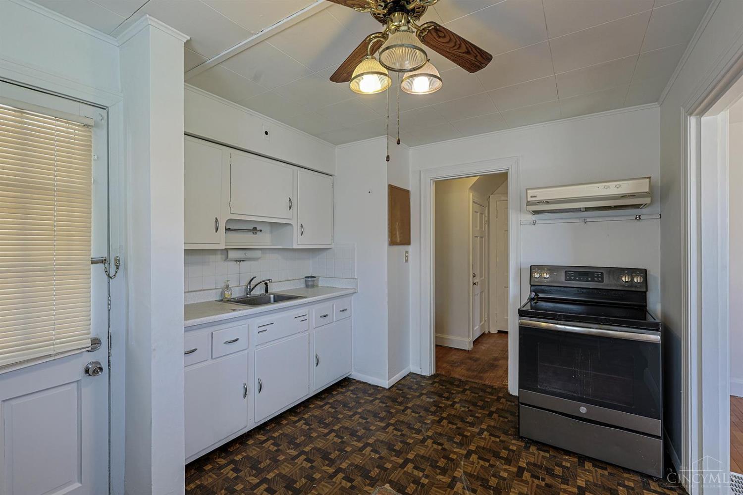 1179 Beacon Street Property Photo 12