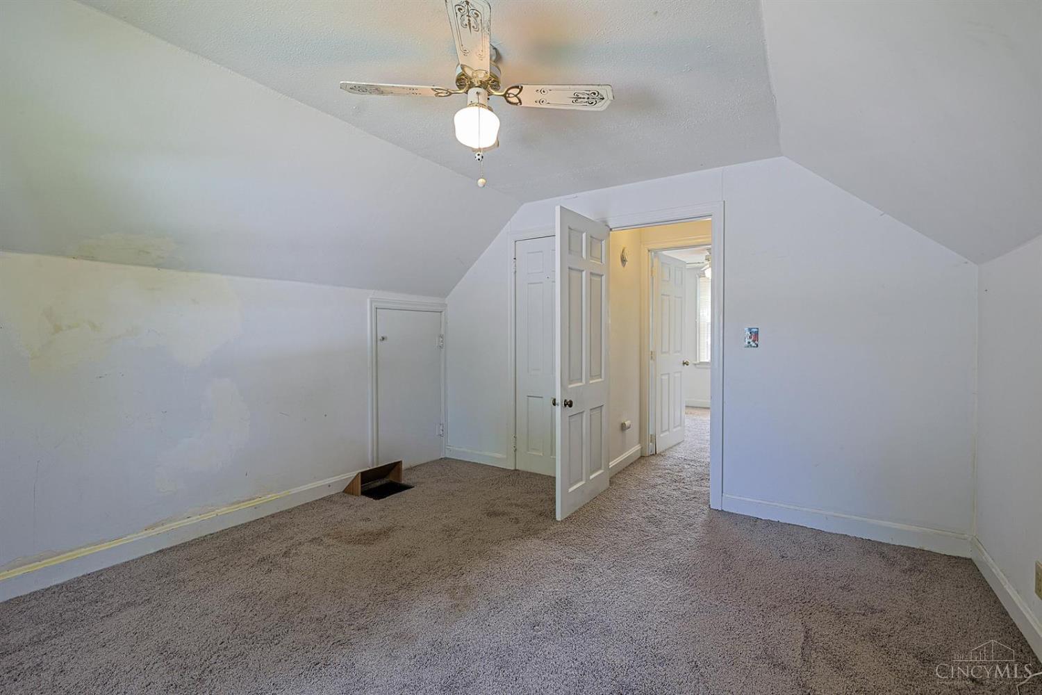 1179 Beacon Street Property Photo 17