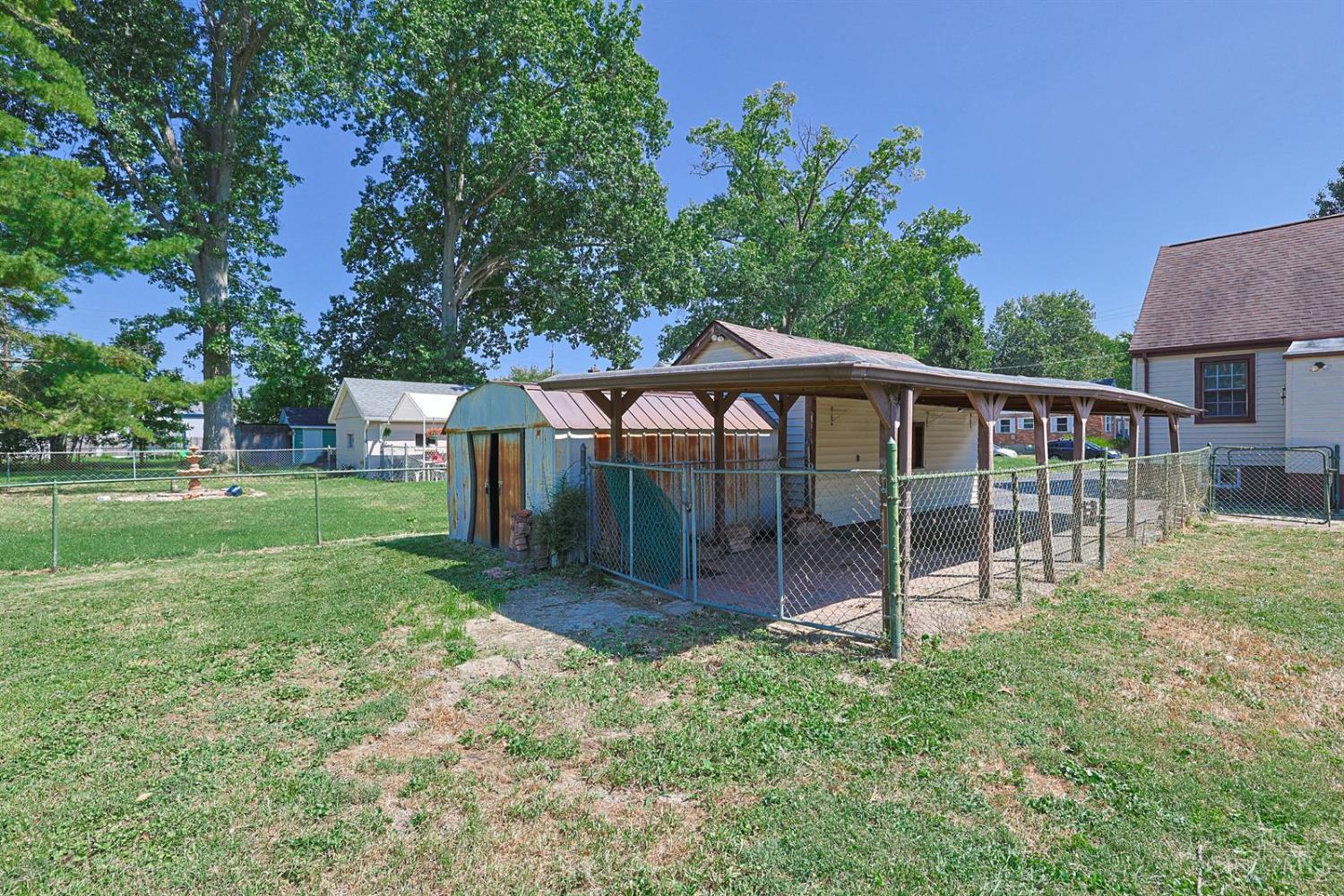 1179 Beacon Street Property Photo 33