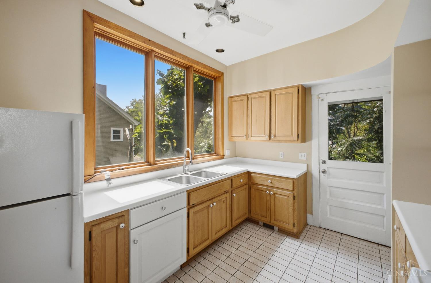 3009 Marshall Avenue Property Photo 15