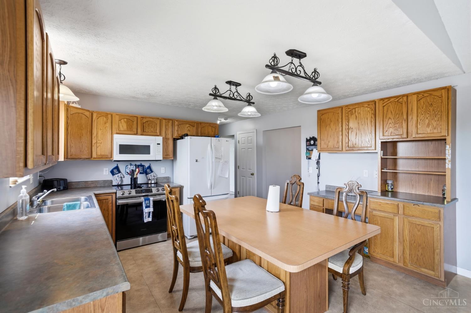 578 Rachel Drive Property Photo 1