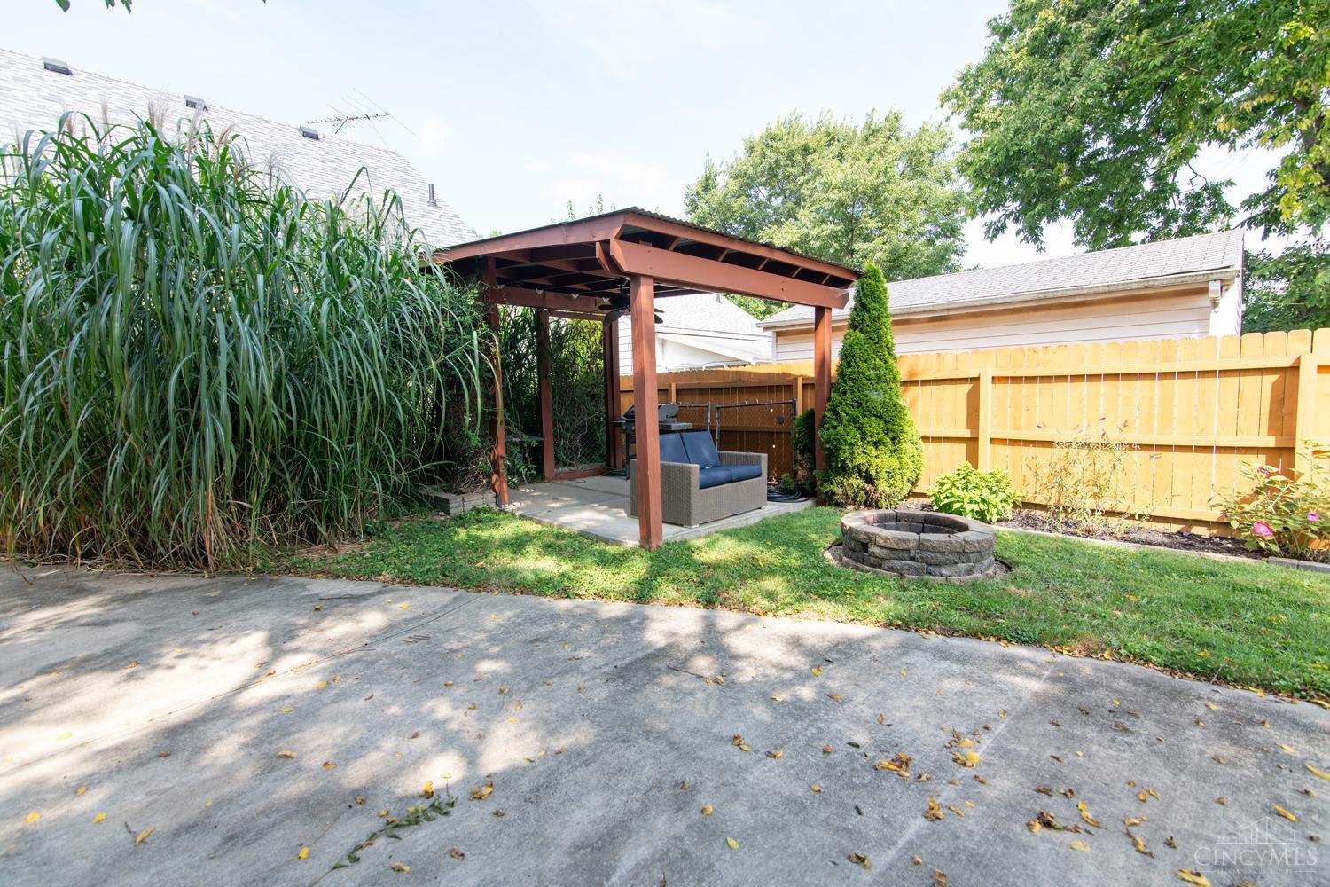 8104 Lake Avenue Property Photo 14