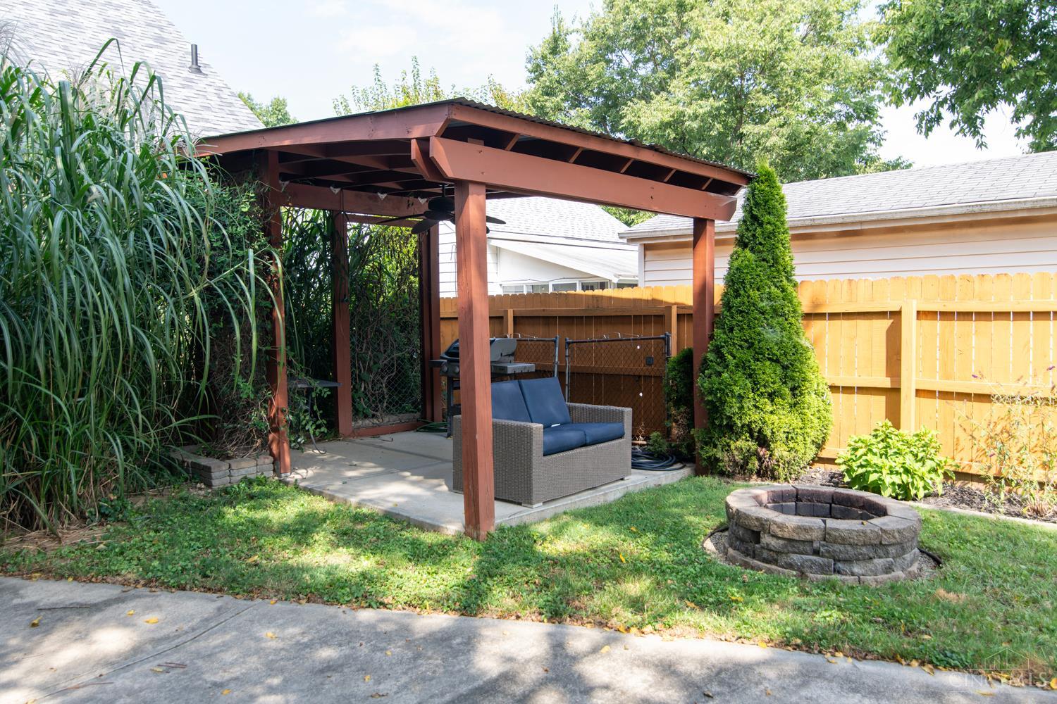 8104 Lake Avenue Property Photo 15