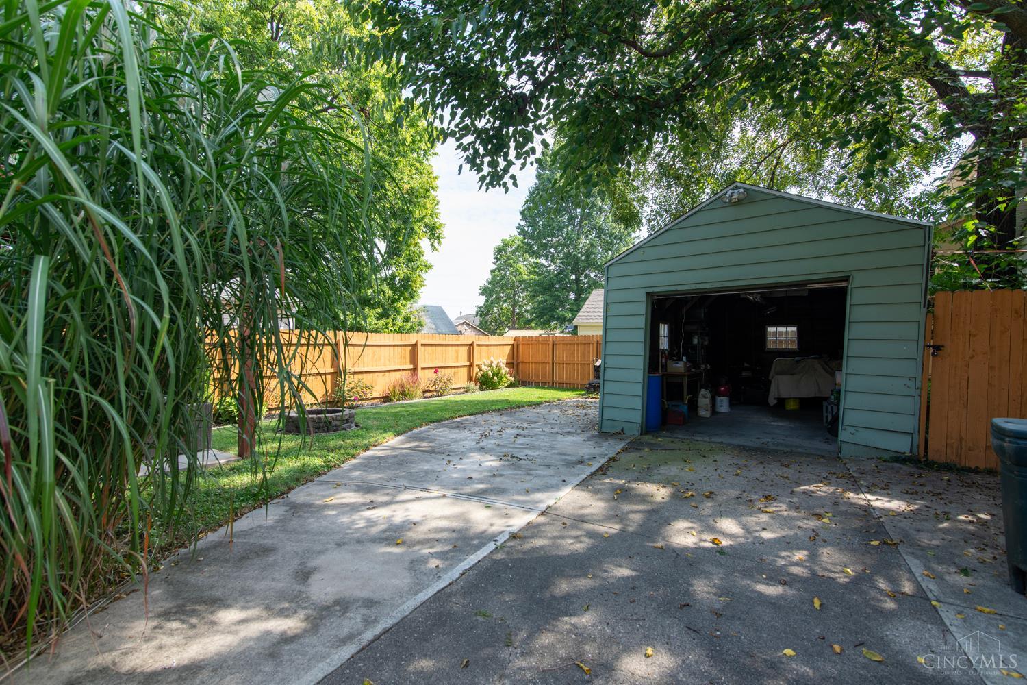 8104 Lake Avenue Property Photo 16