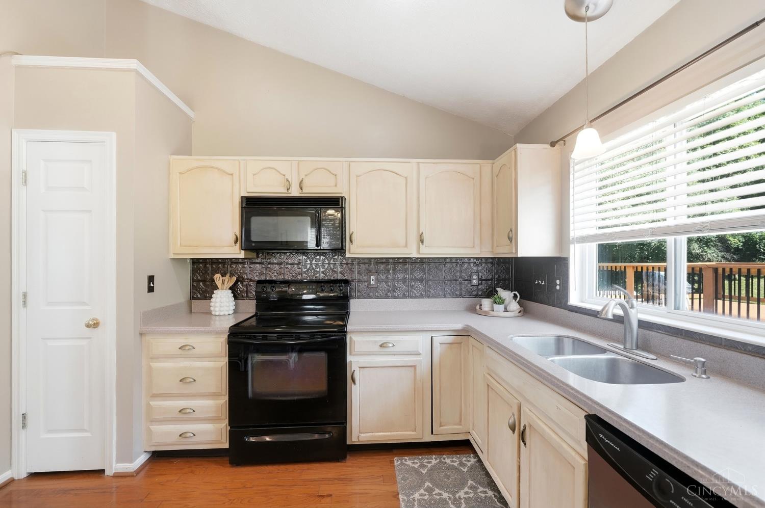 116 Eagleview Way Property Photo 15