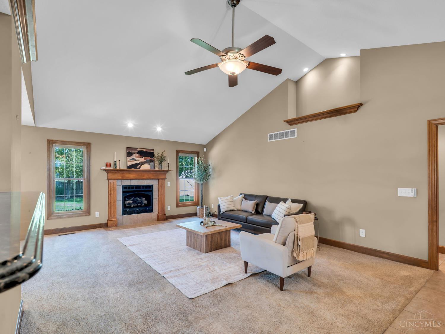 382 Sunset Drive Property Photo 10