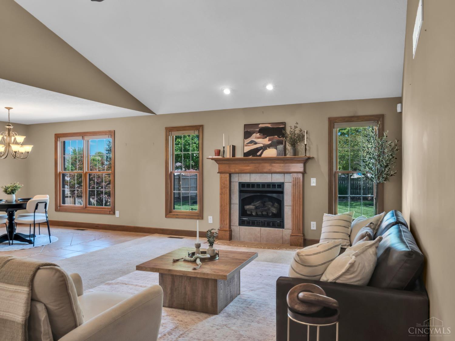 382 Sunset Drive Property Photo 15