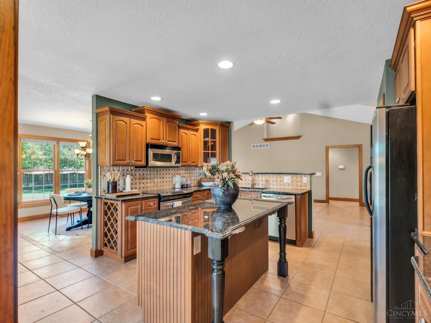 382 Sunset Drive Property Photo 19