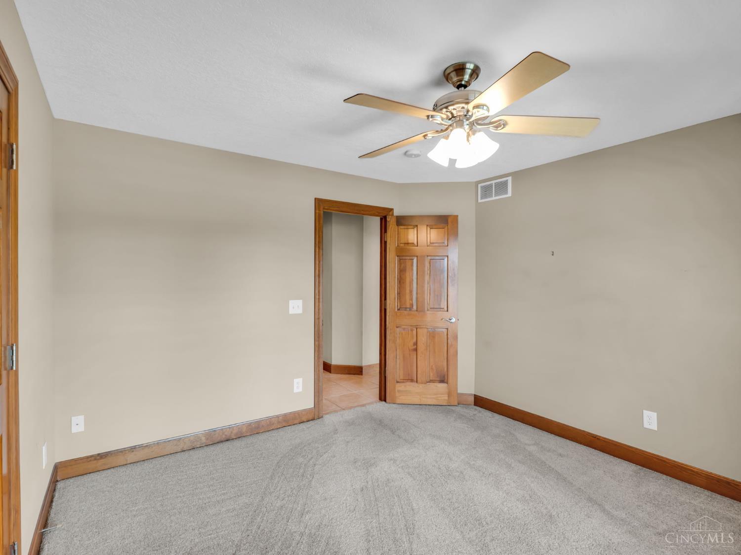 382 Sunset Drive Property Photo 38