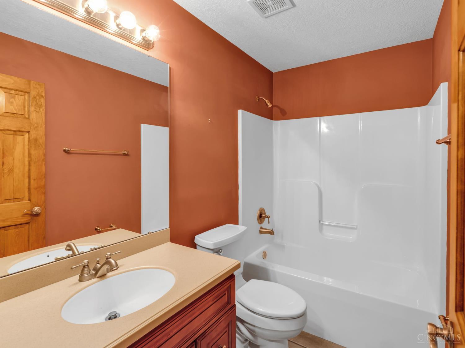 382 Sunset Drive Property Photo 40