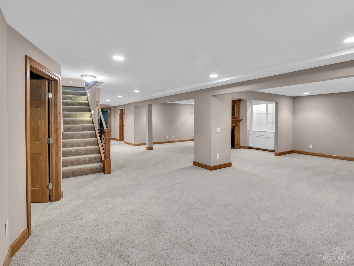382 Sunset Drive Property Photo 46