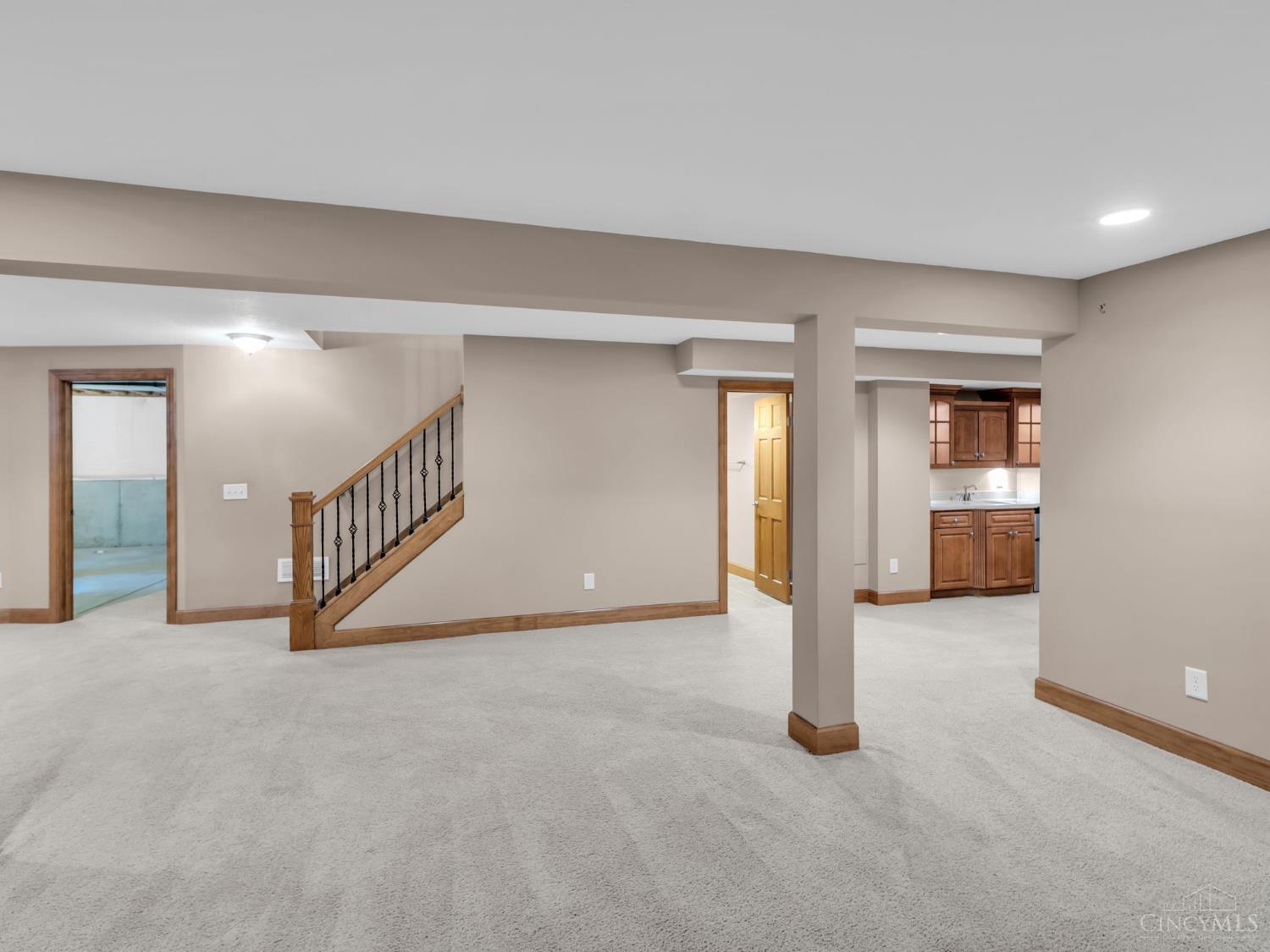 382 Sunset Drive Property Photo 49