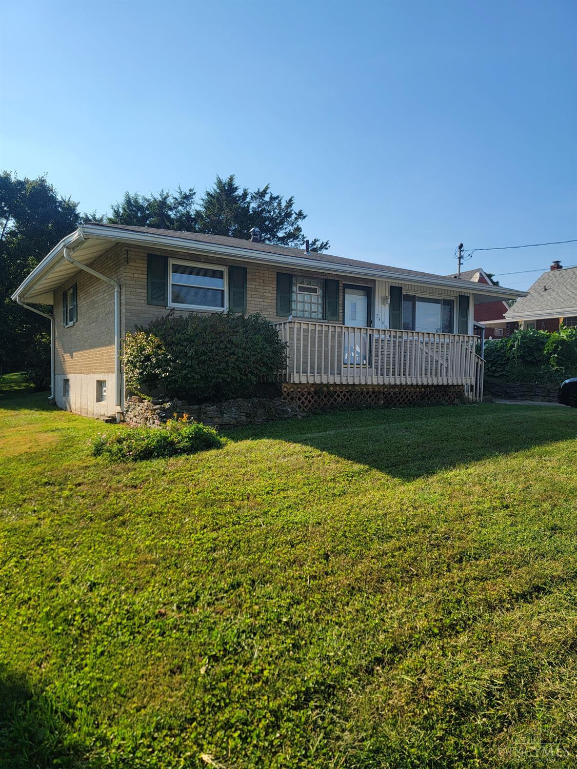 7469 Barjo Lane Property Photo 1