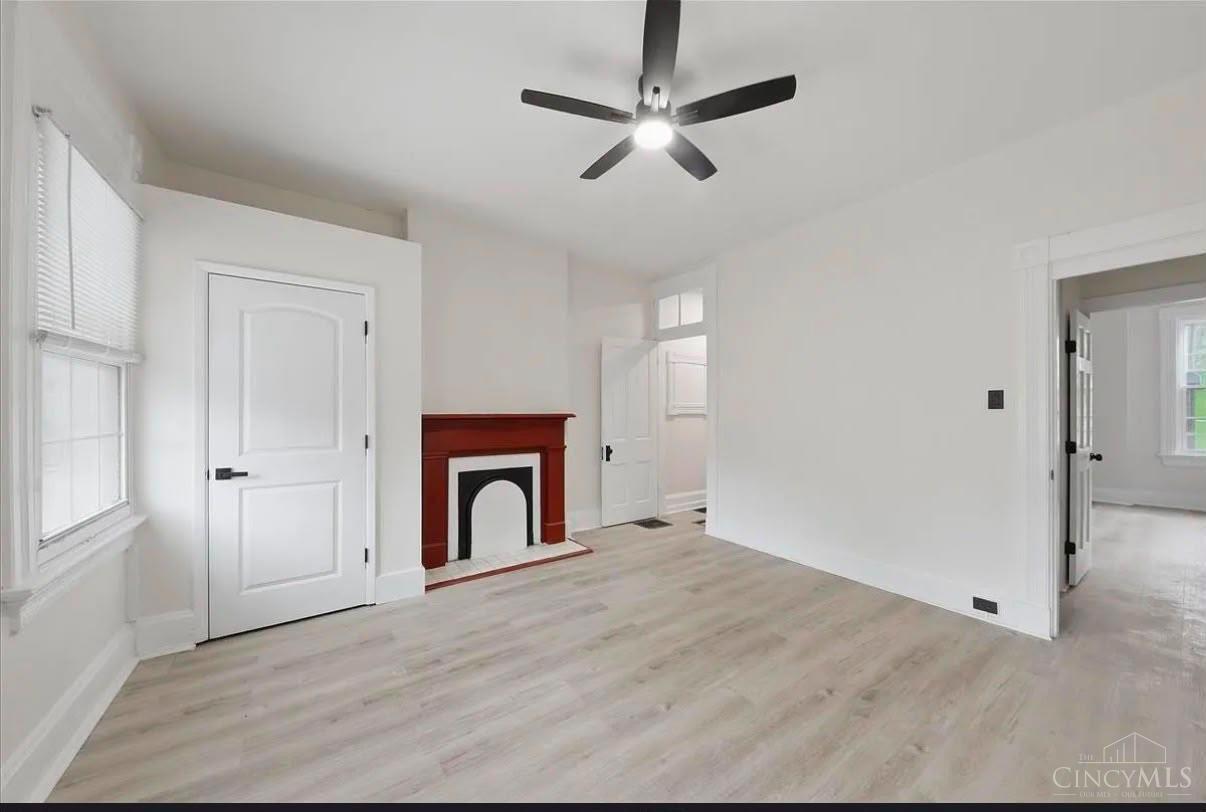 2502 Halstead Street Property Photo 4