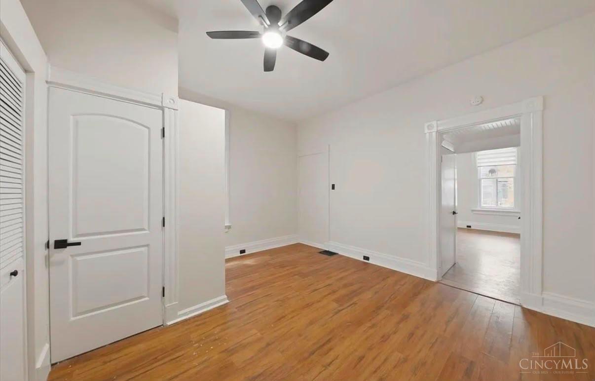 2502 Halstead Street Property Photo 5