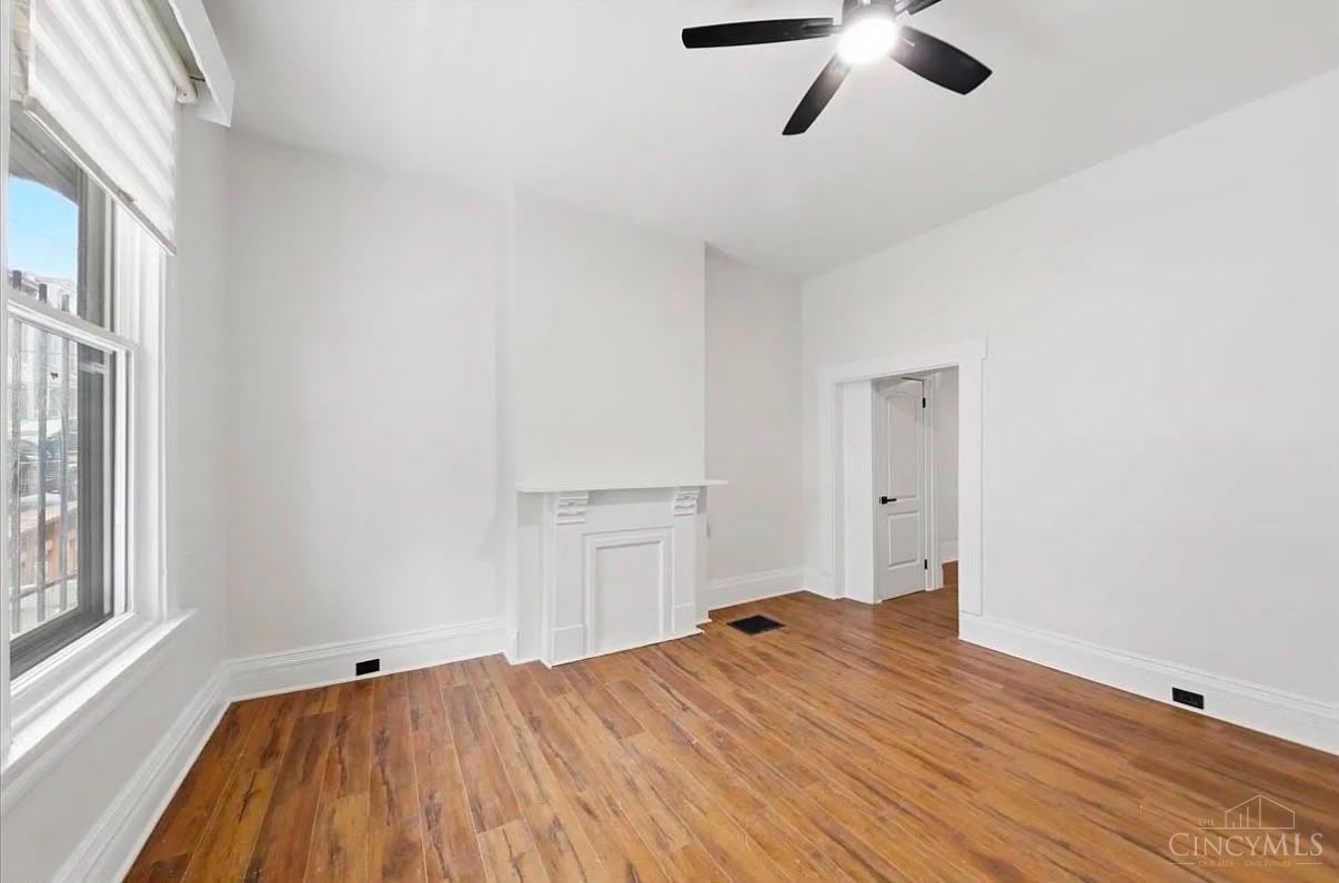 2502 Halstead Street Property Photo 9