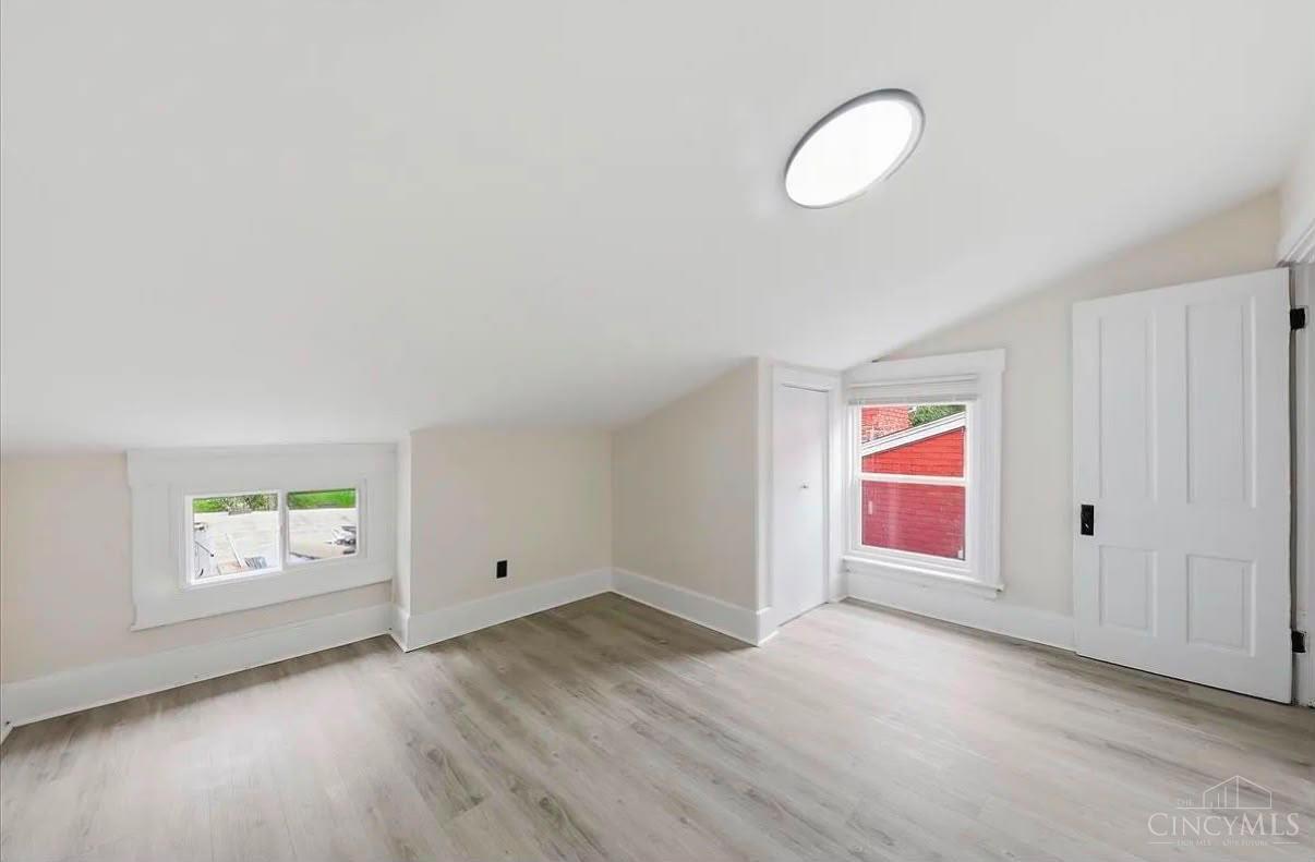 2502 Halstead Street Property Photo 12