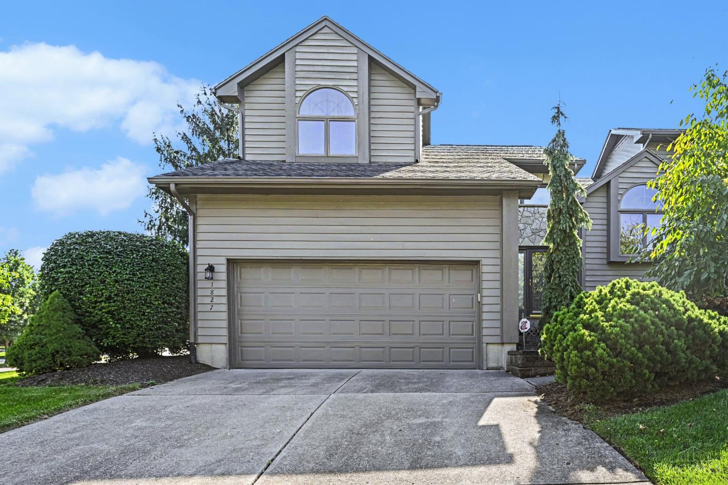 1827 Londonderry Drive Property Photo 1