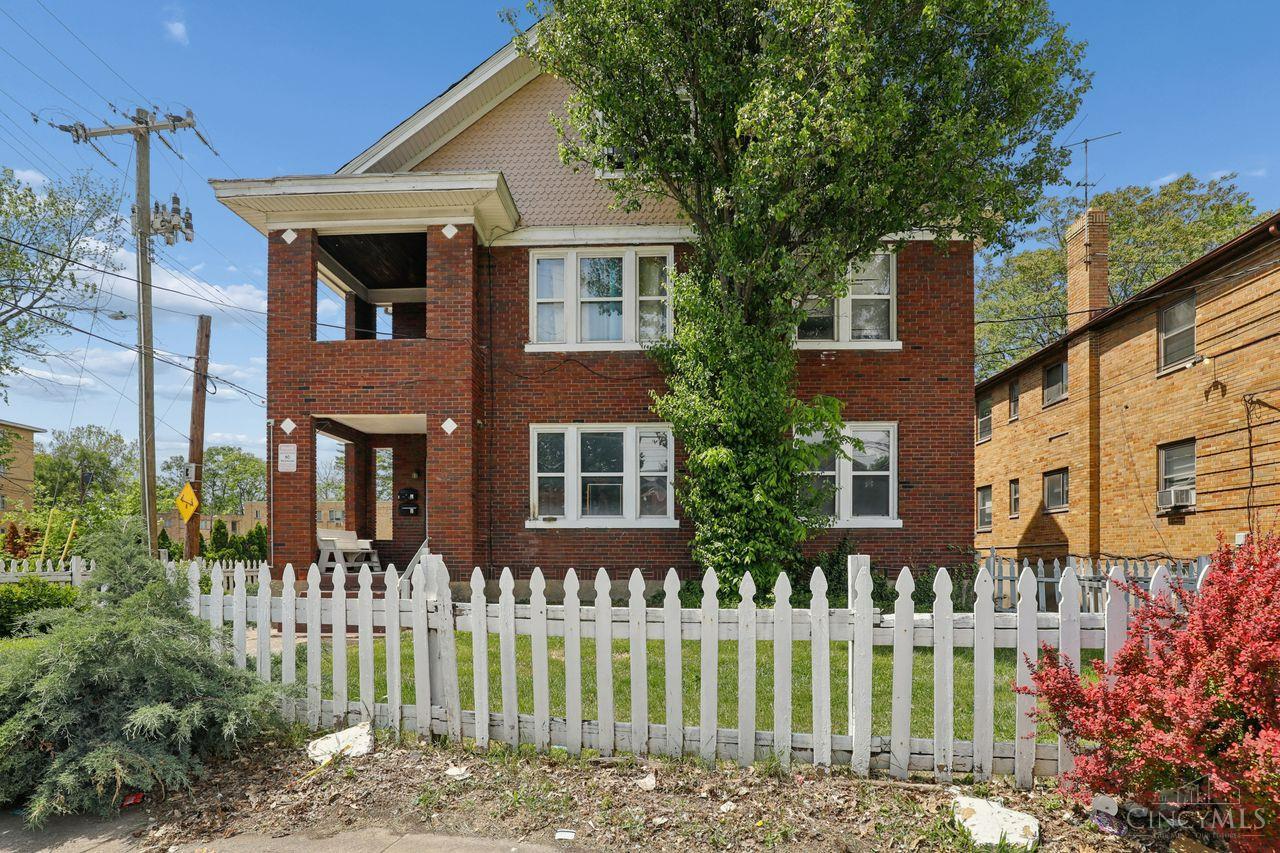4829 Reading Road Property Photo 4