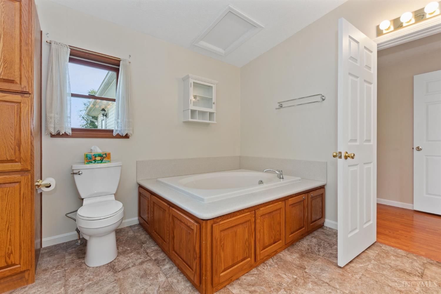 9377 Tri County Highway Property Photo 10