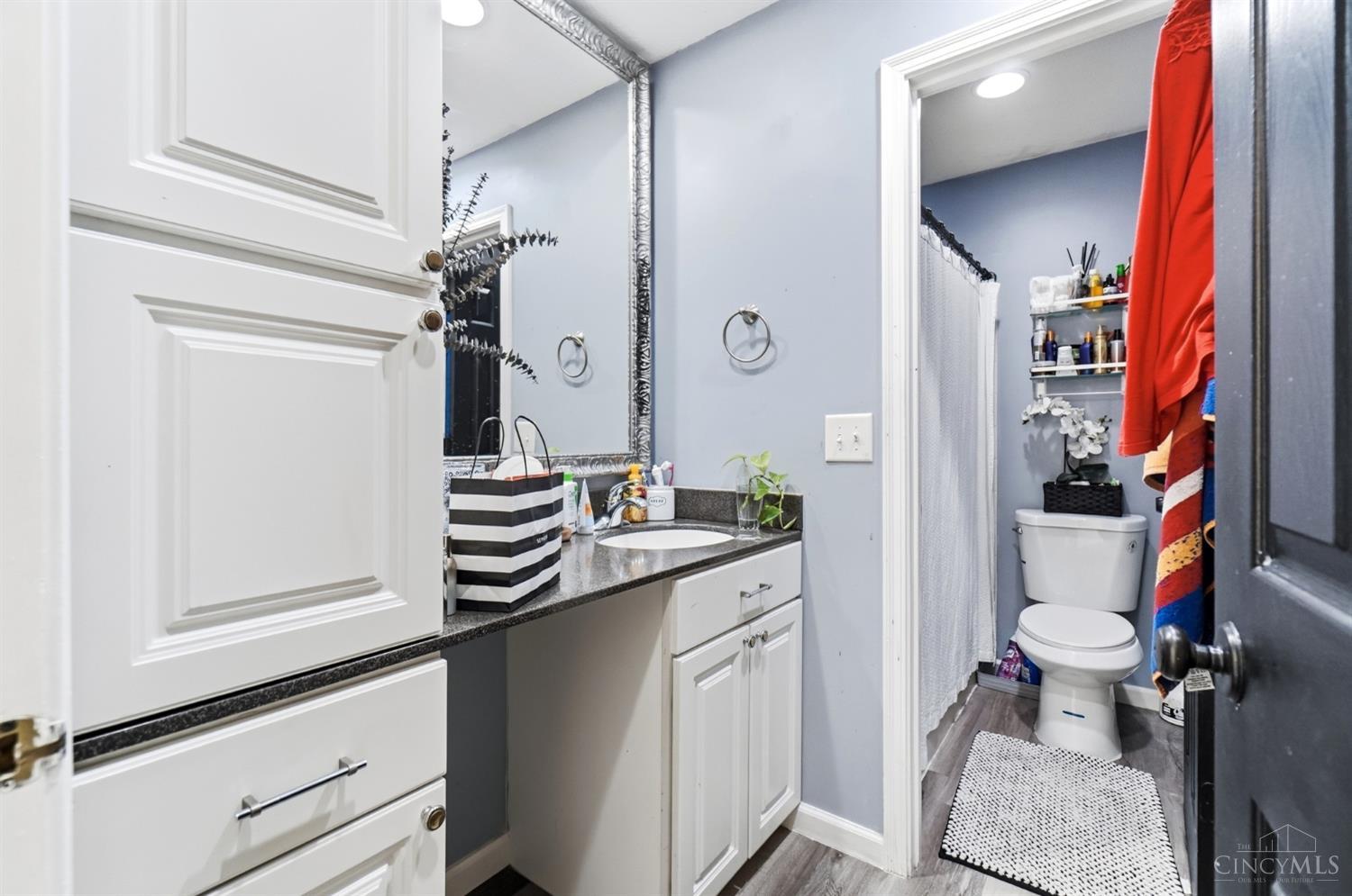 5462 Victorian Way Property Photo 16