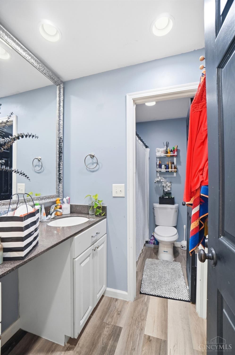 5462 Victorian Way Property Photo 17