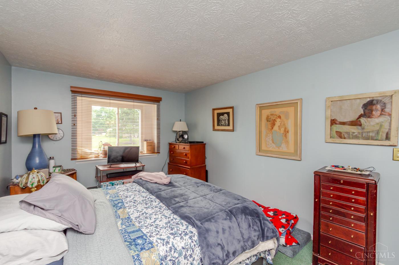 7663 Brams Hill Drive Property Photo 12