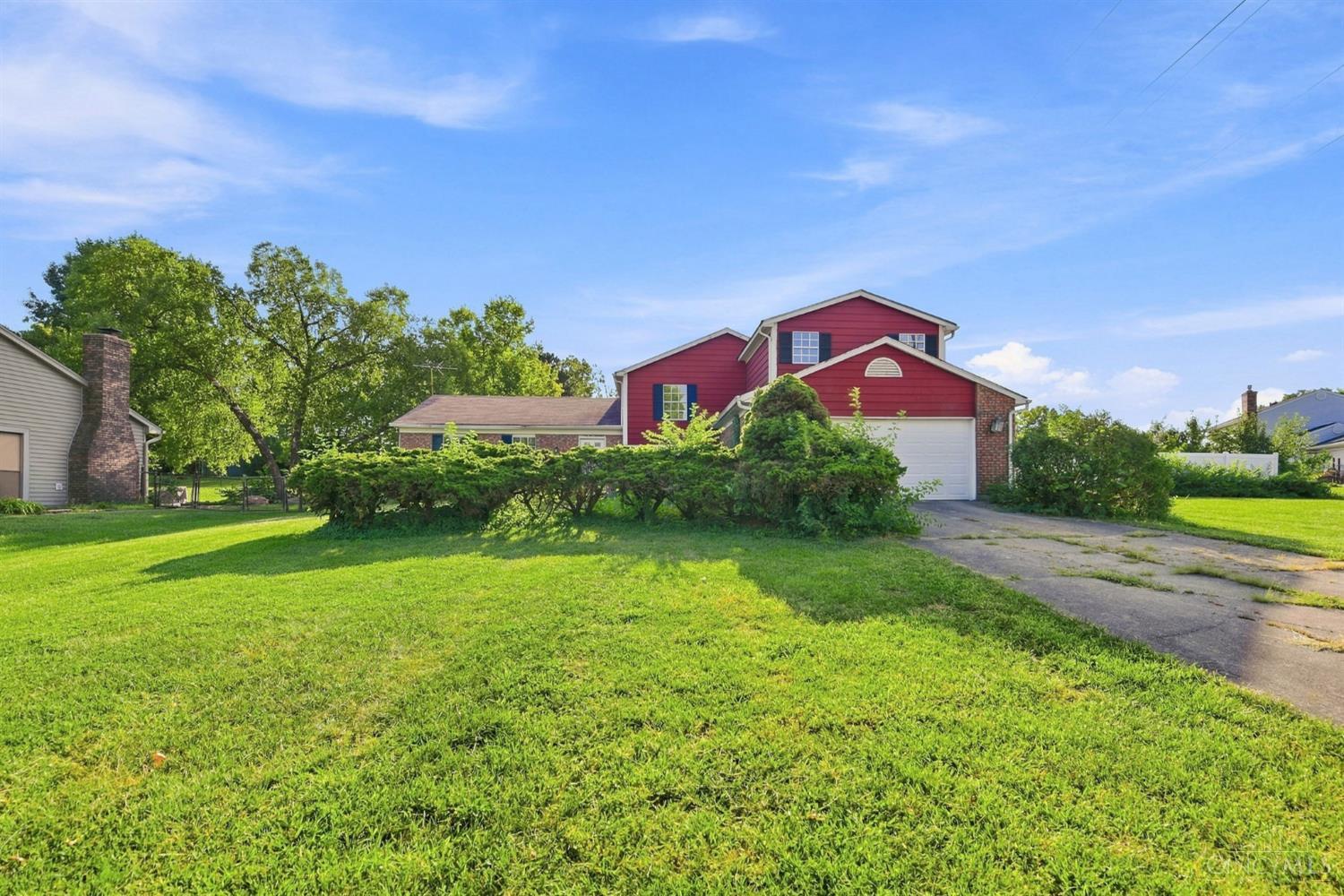 6200 Benzing Drive Property Photo 4