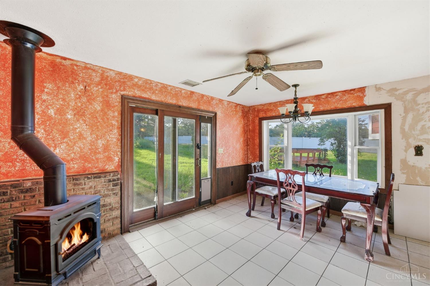 6200 Benzing Drive Property Photo 25