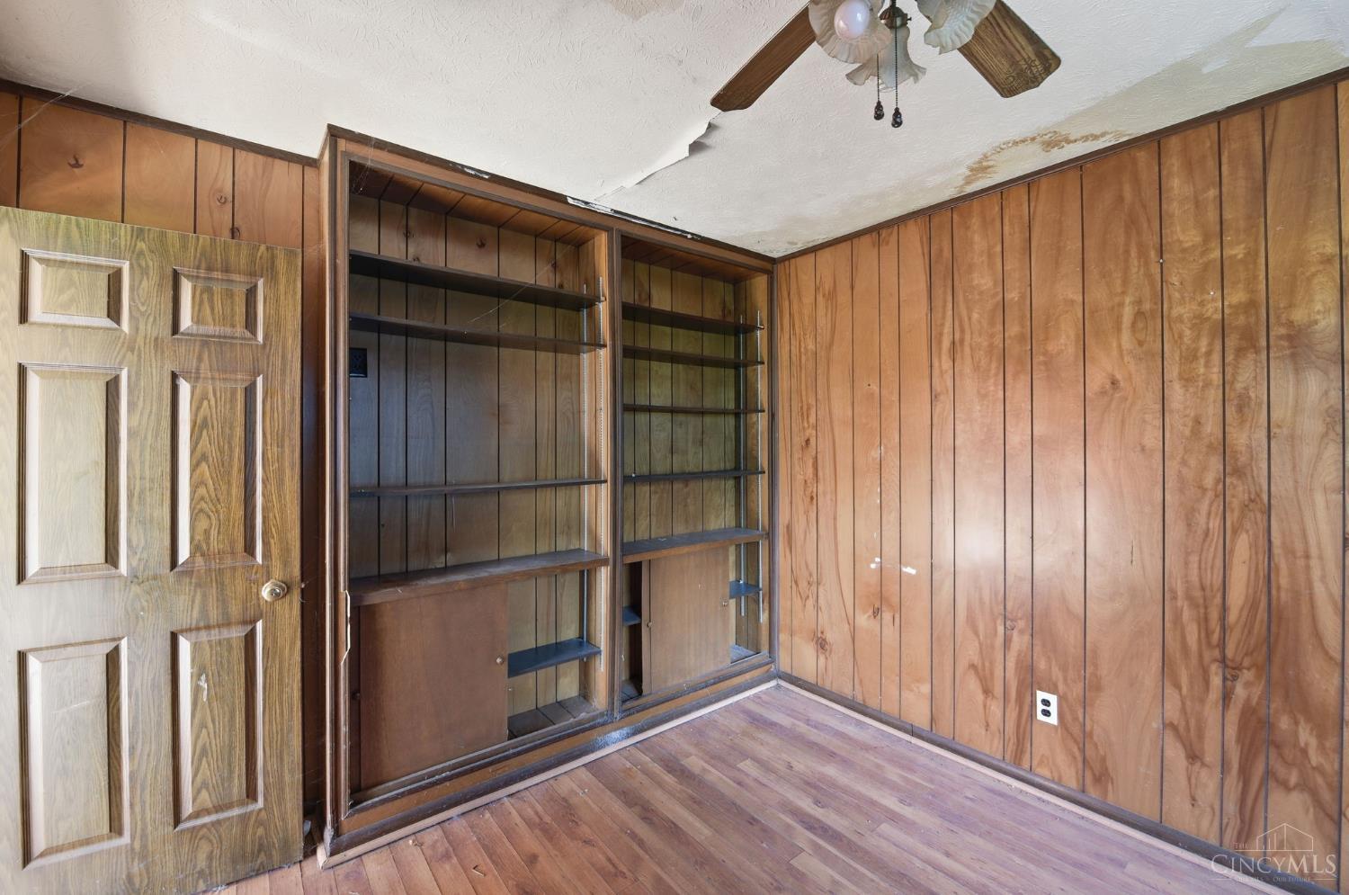 6200 Benzing Drive Property Photo 27
