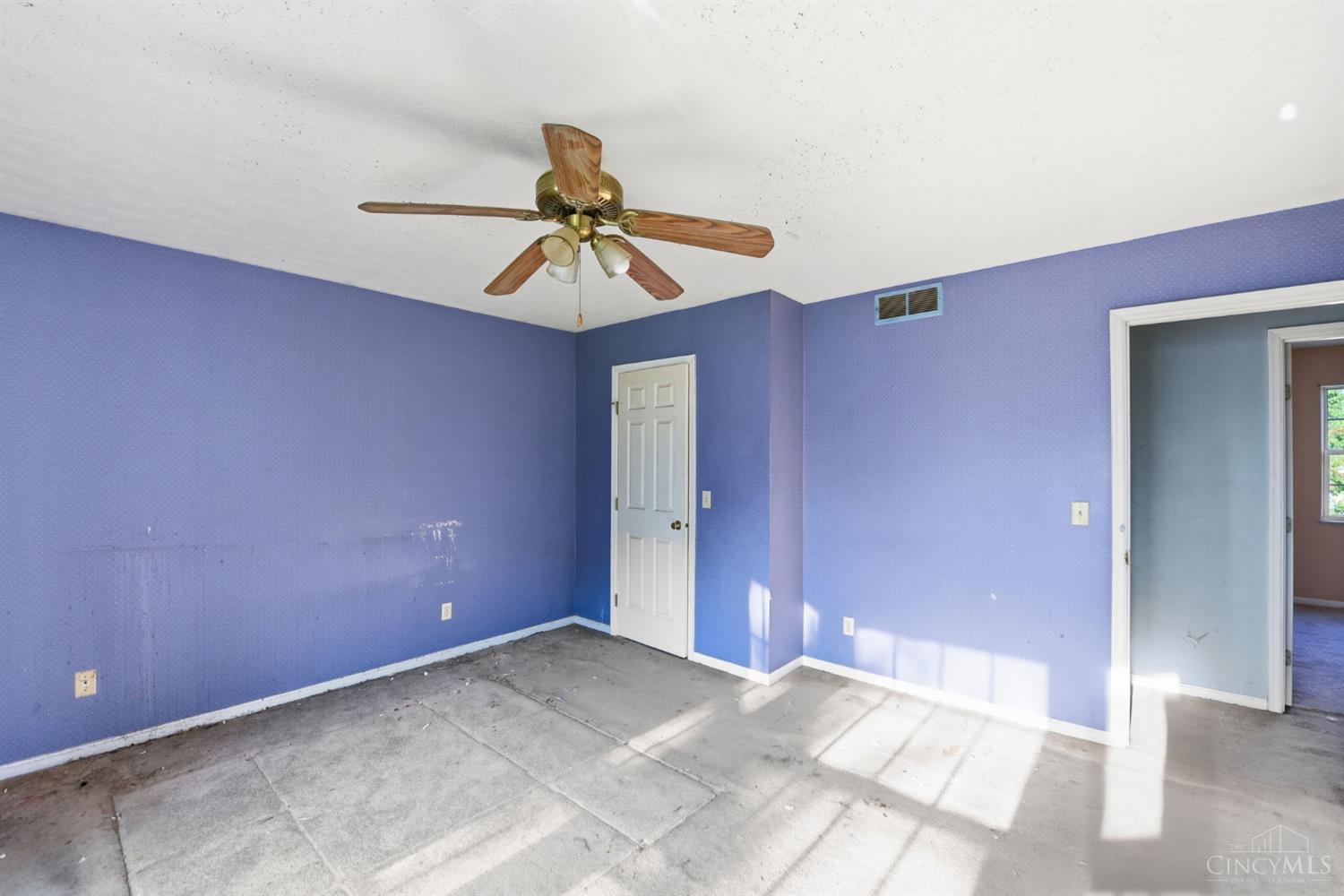 6200 Benzing Drive Property Photo 31