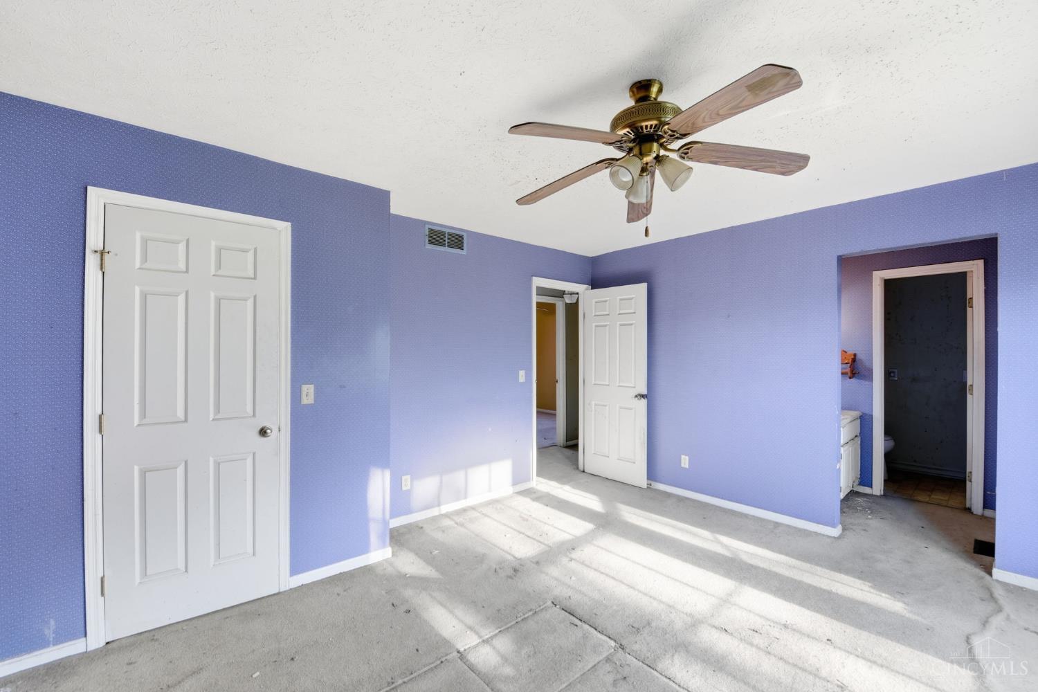 6200 Benzing Drive Property Photo 32