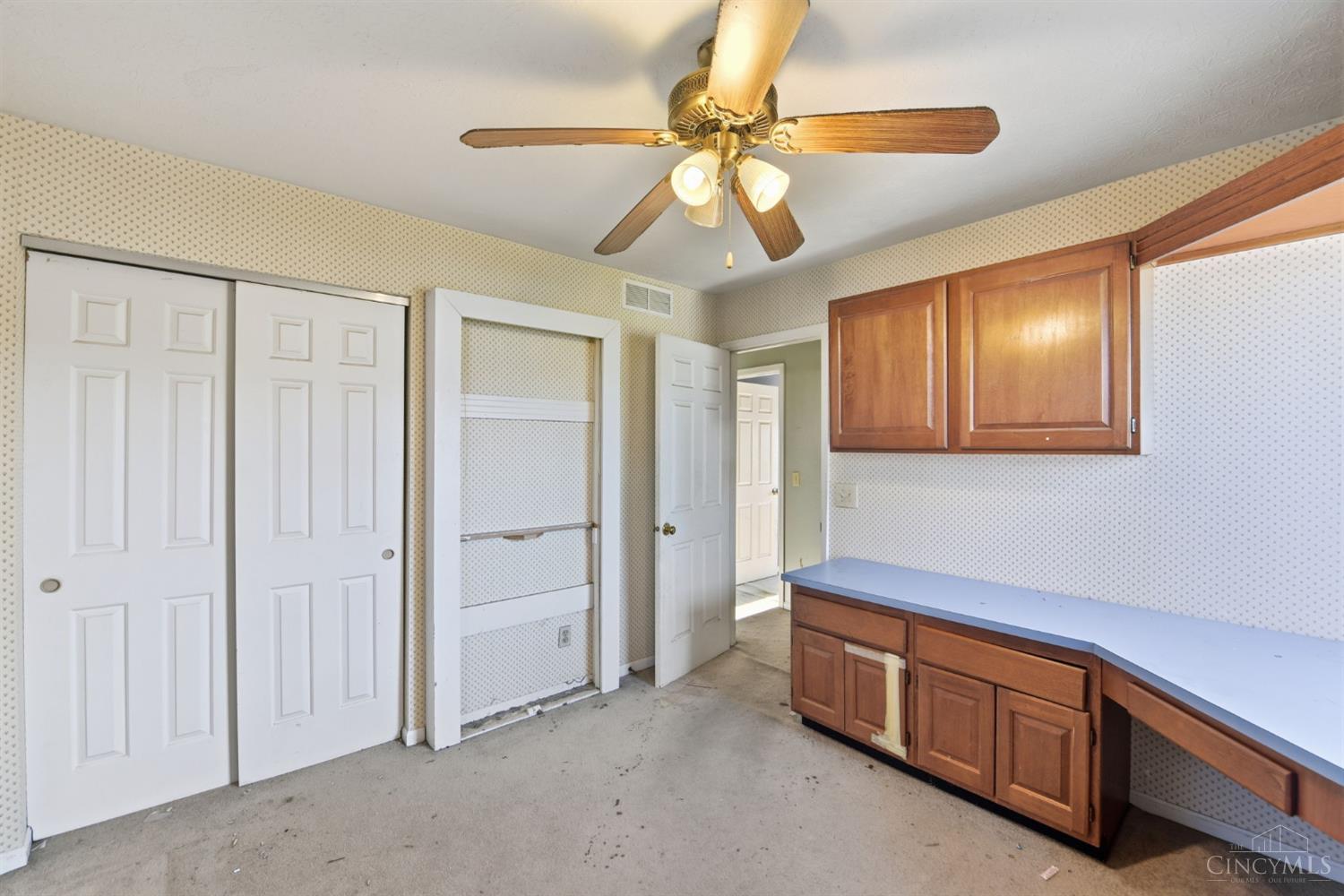 6200 Benzing Drive Property Photo 35