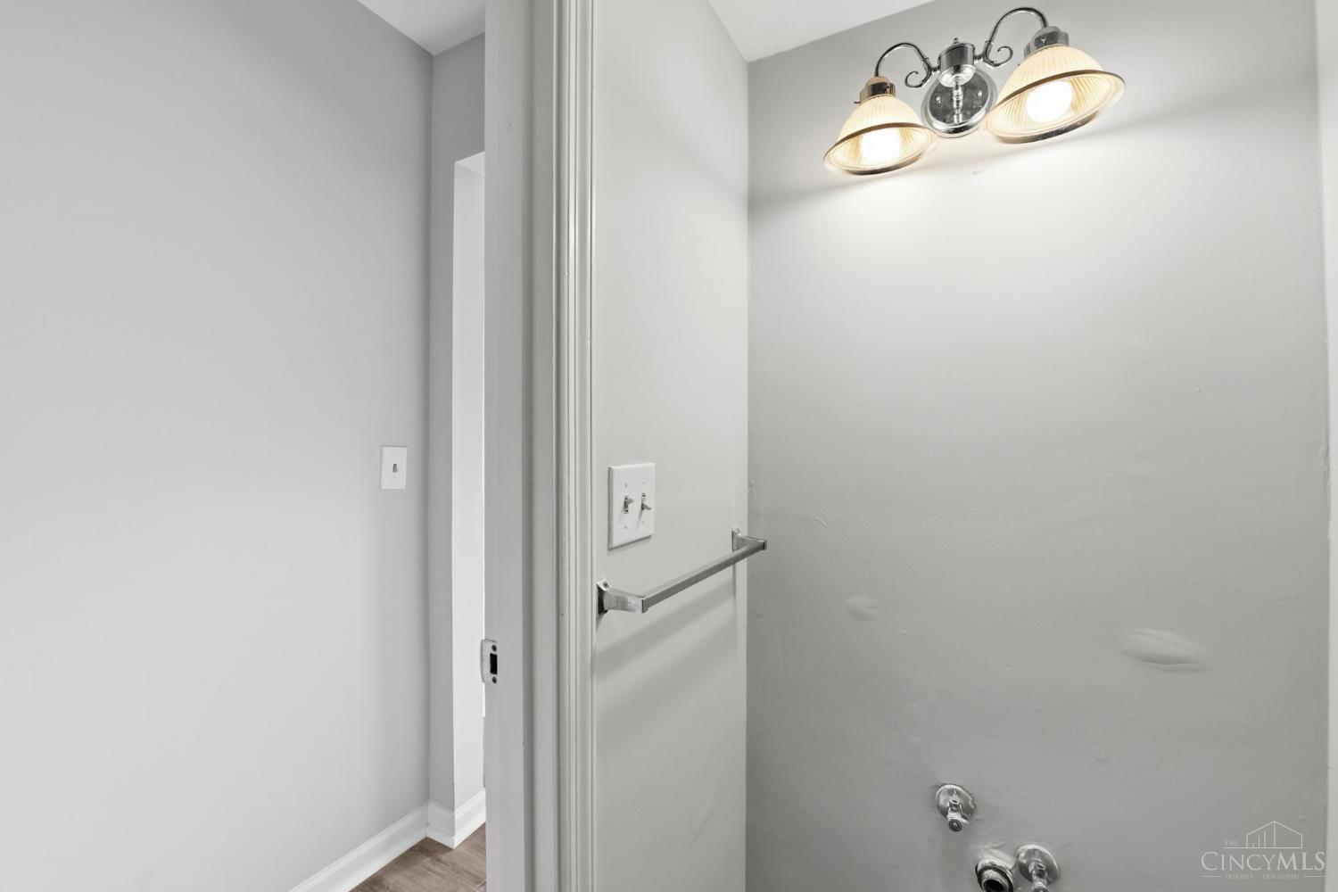 6200 Benzing Drive Property Photo 40
