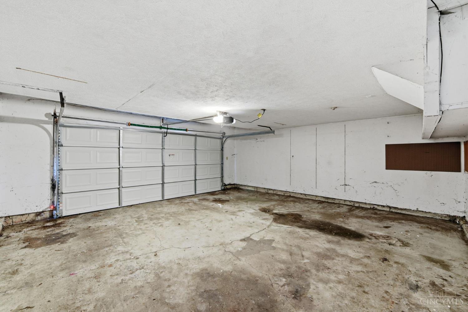 6200 Benzing Drive Property Photo 43