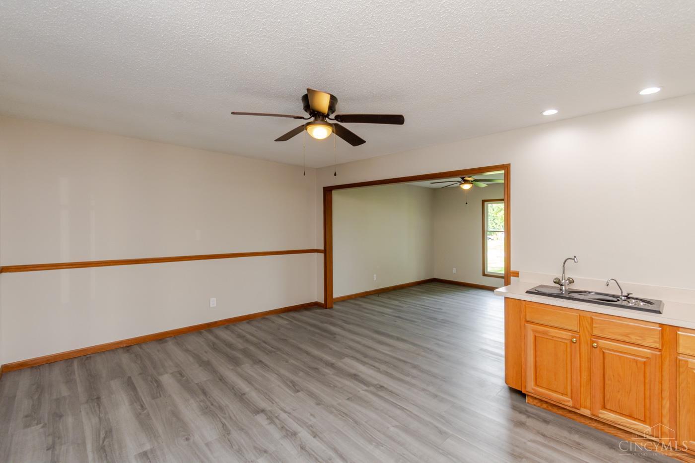 23 Lakengren Drive Property Photo 9