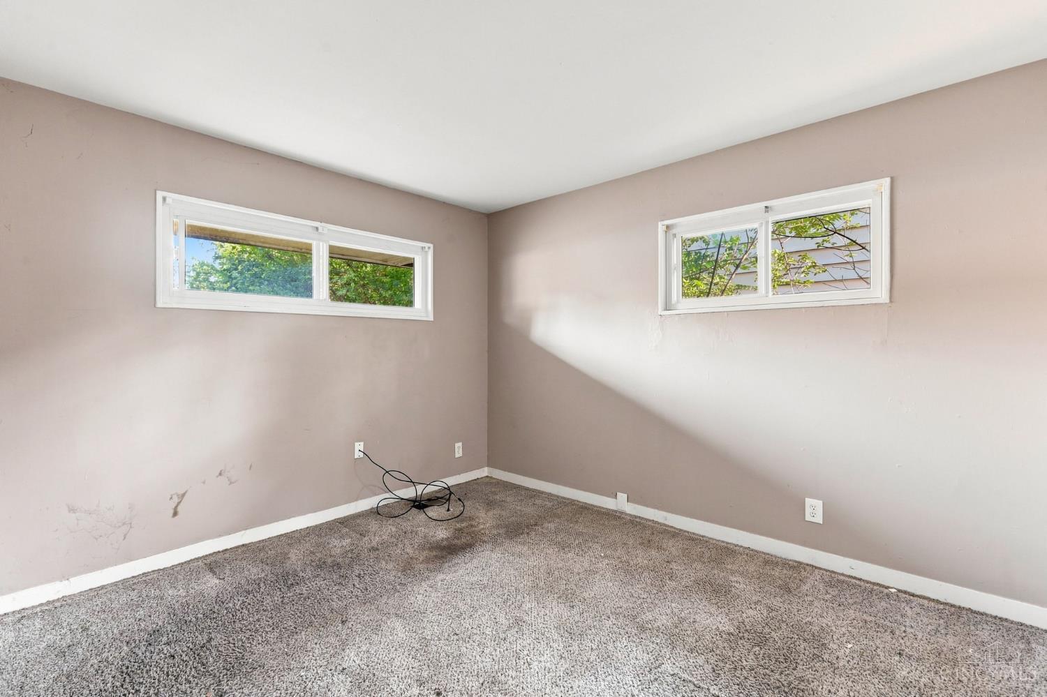 8769 Balboa Drive Property Photo 10