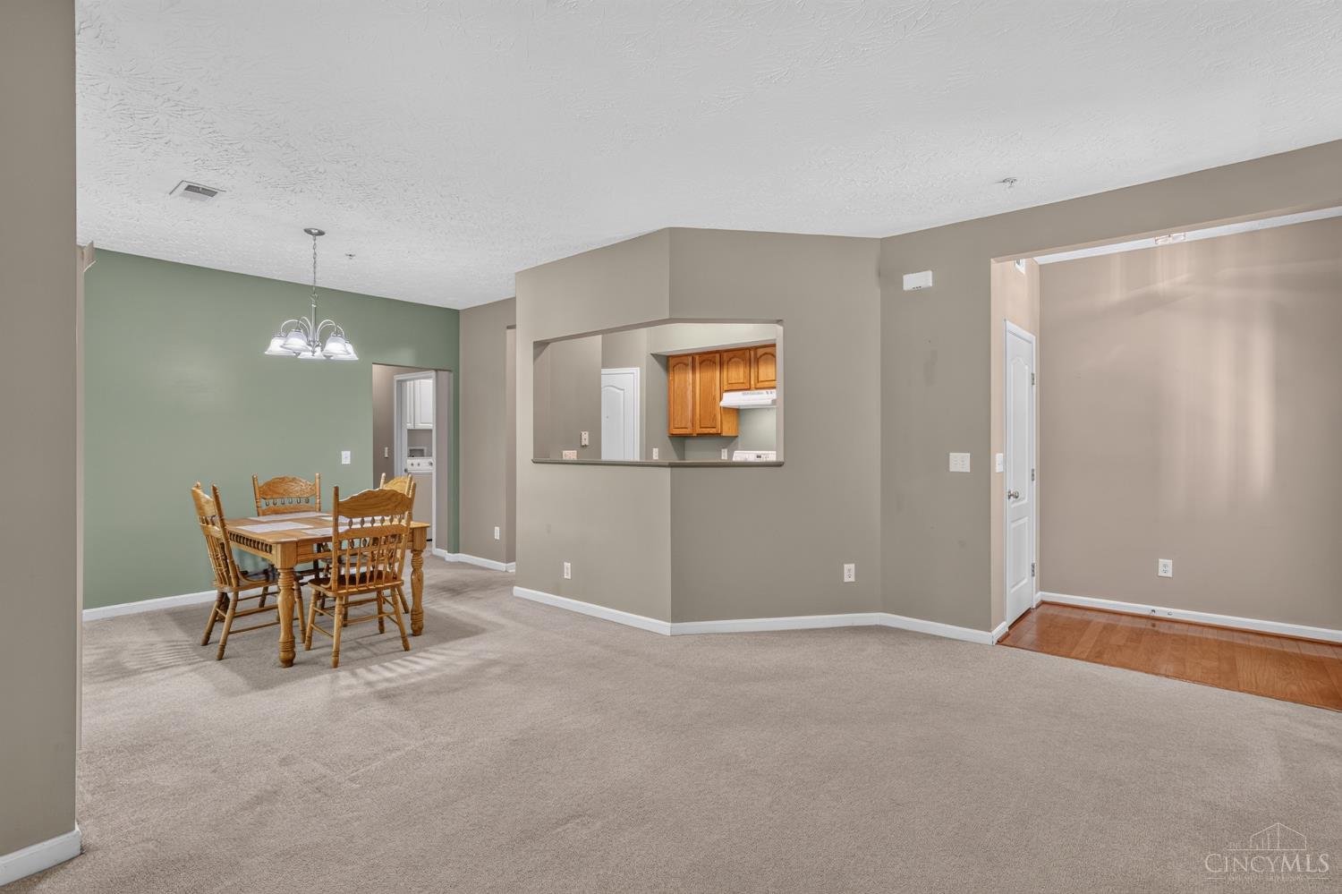 72 Tall Trees Drive Property Photo 8