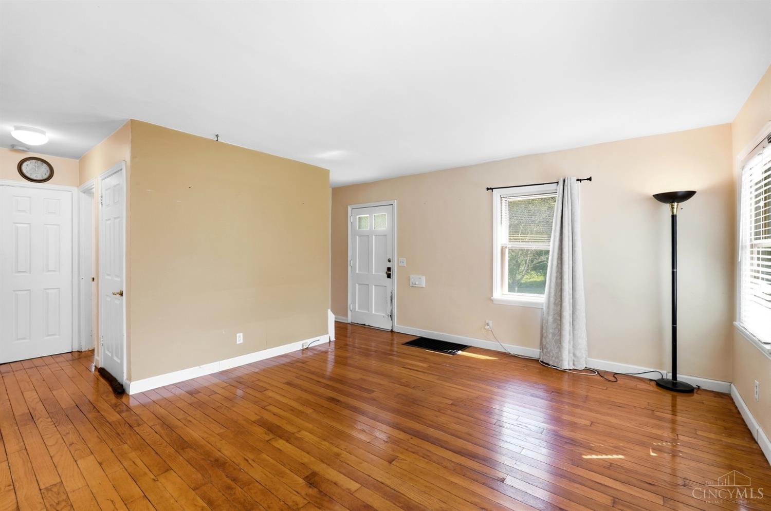 4 Gambier Circle Property Photo 8
