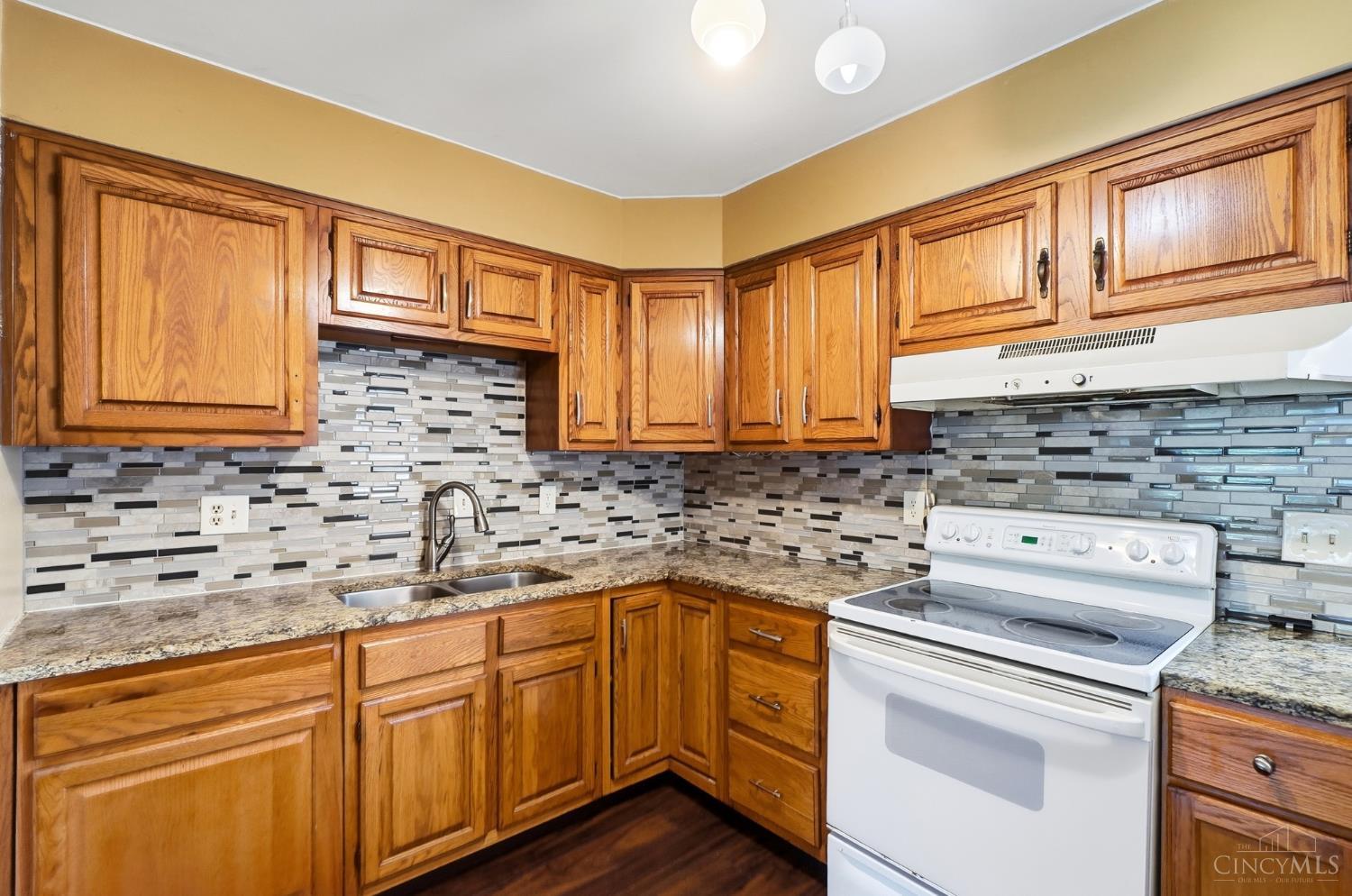 4 Gambier Circle Property Photo 12