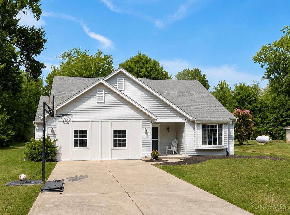 1124 Orchard Lane Property Photo 1